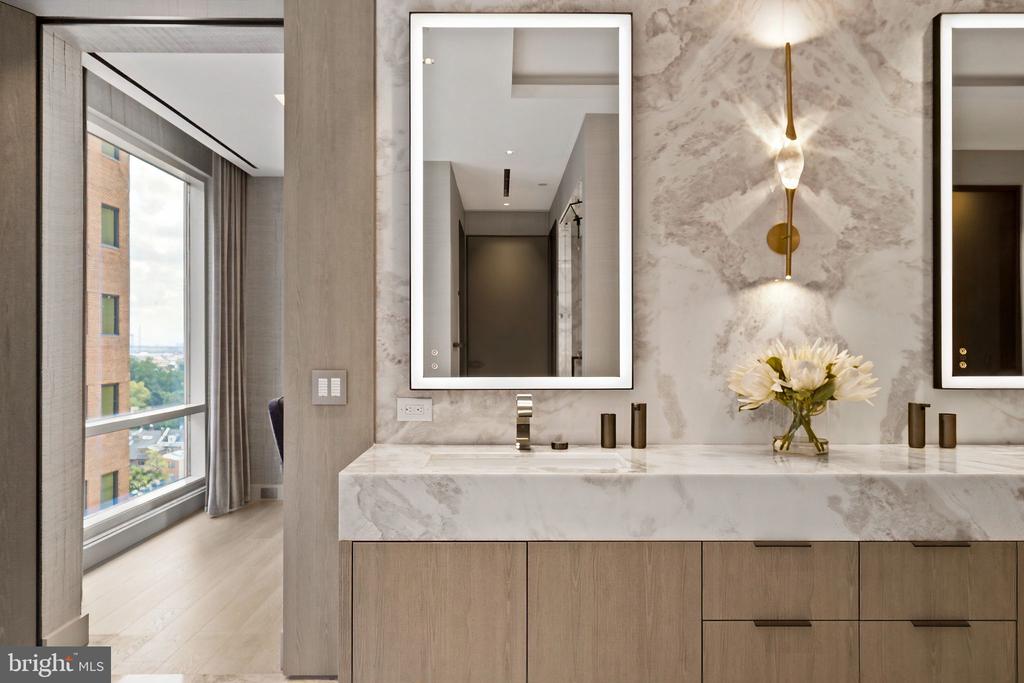 500 WALNUT STREET Unit: 1101/02
