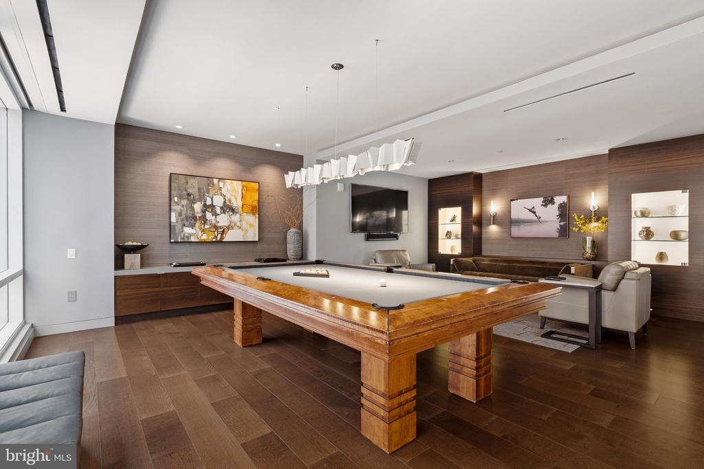 500 WALNUT STREET Unit: 1101/02