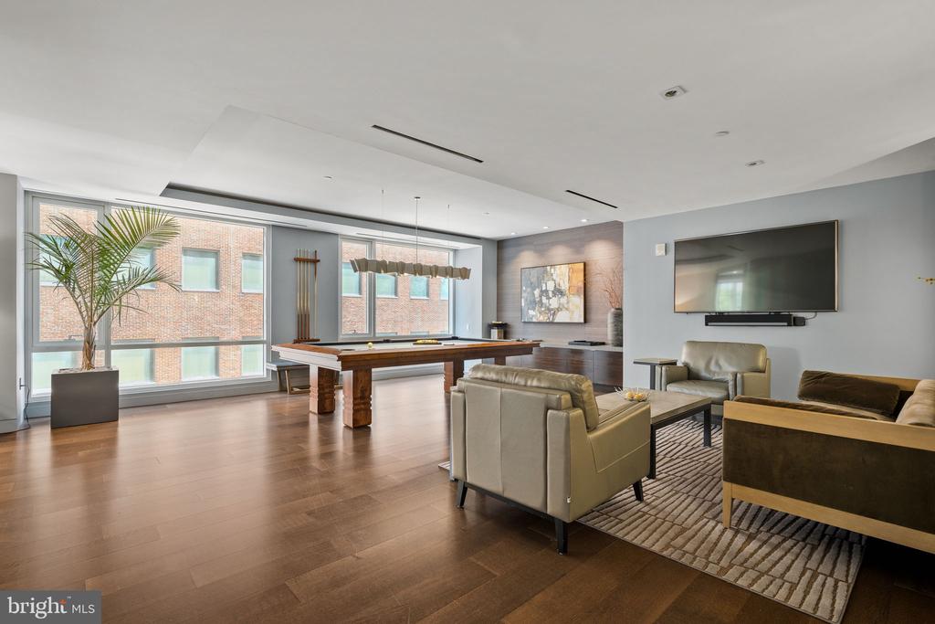 500 WALNUT STREET Unit: 1101/02
