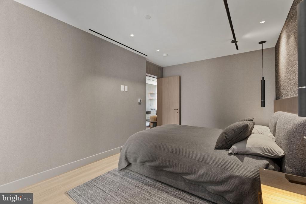 500 WALNUT STREET Unit: 1101/02