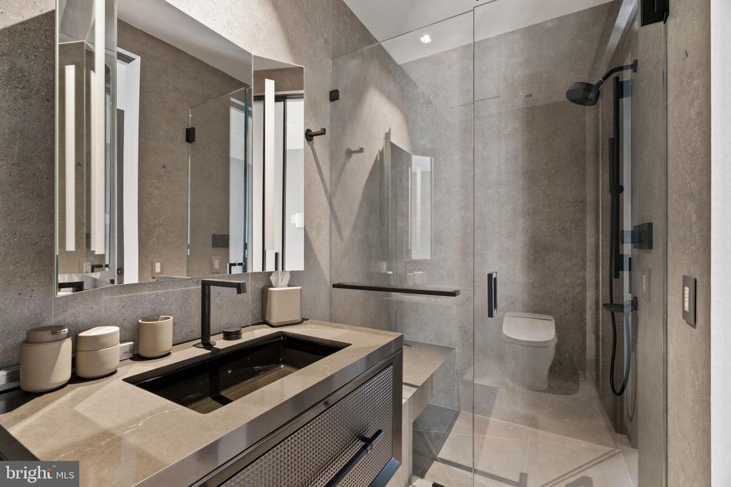 500 WALNUT STREET Unit: 1101/02