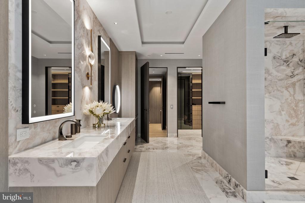 500 WALNUT STREET Unit: 1101/02