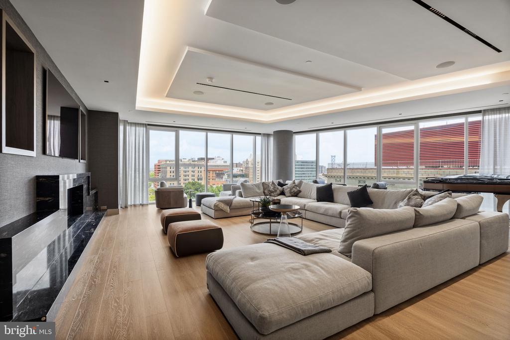 500 WALNUT STREET Unit: 1101/02