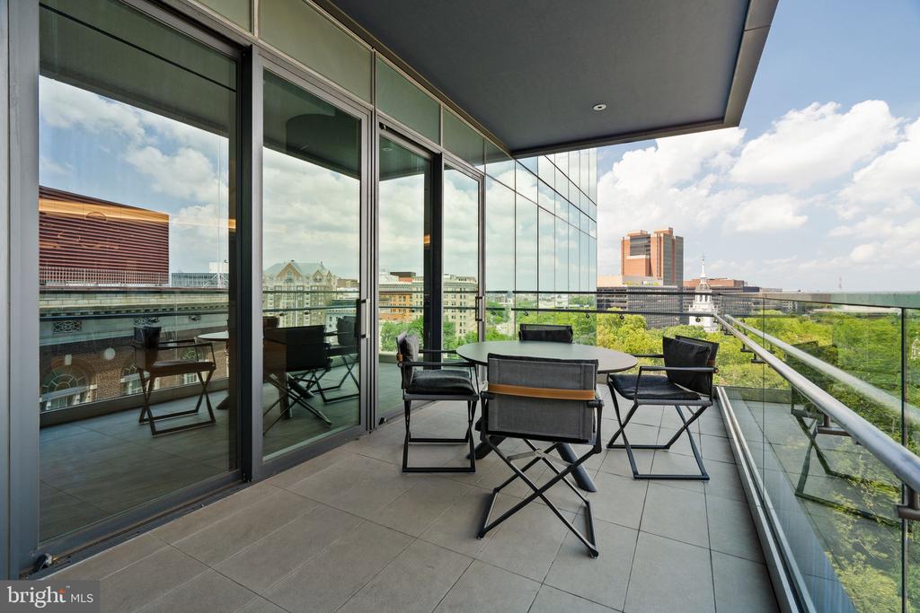 500 WALNUT STREET Unit: 1101/02