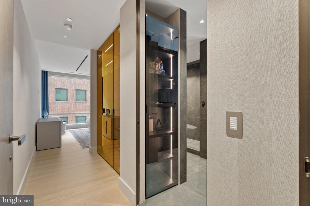 500 WALNUT STREET Unit: 1101/02