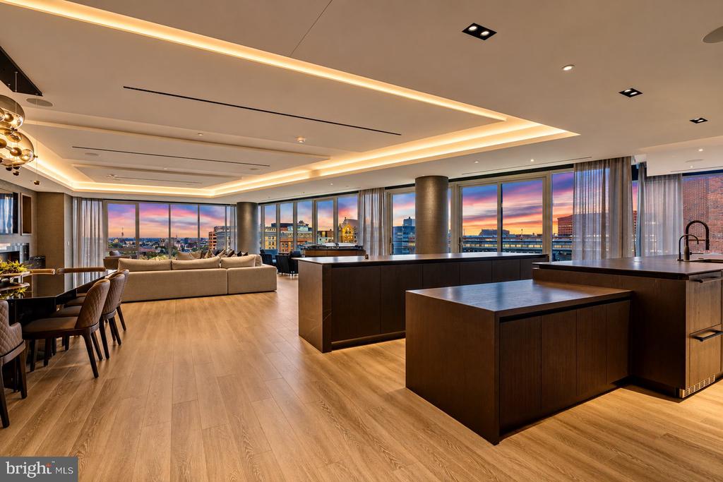 500 WALNUT STREET Unit: 1101/02