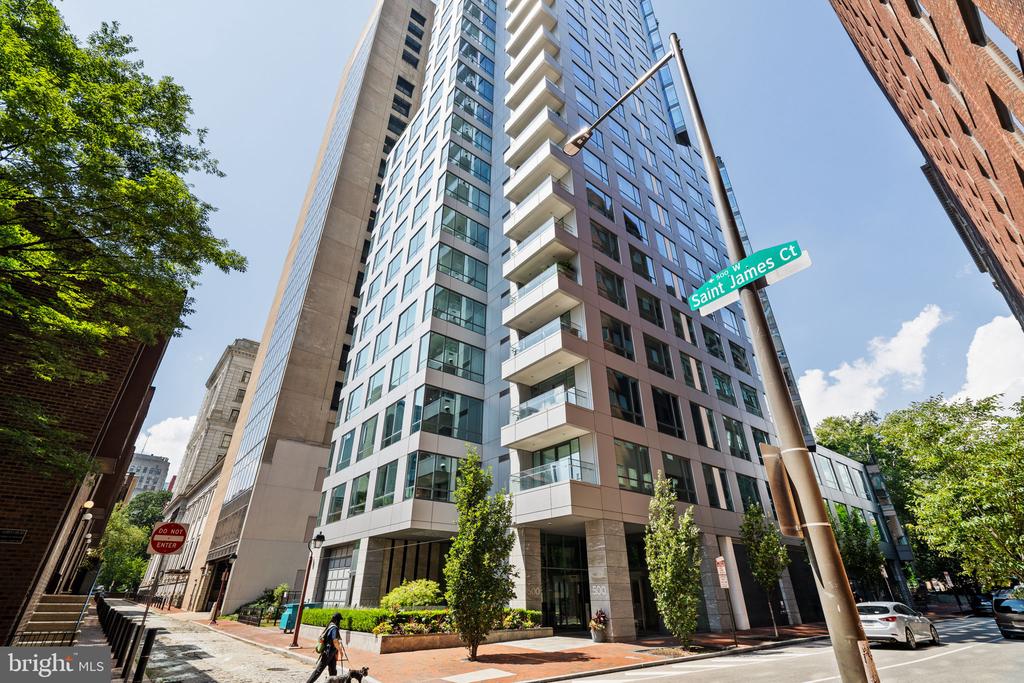 500 WALNUT STREET Unit: 1101/02
