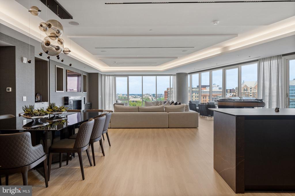 500 WALNUT STREET Unit: 1101/02