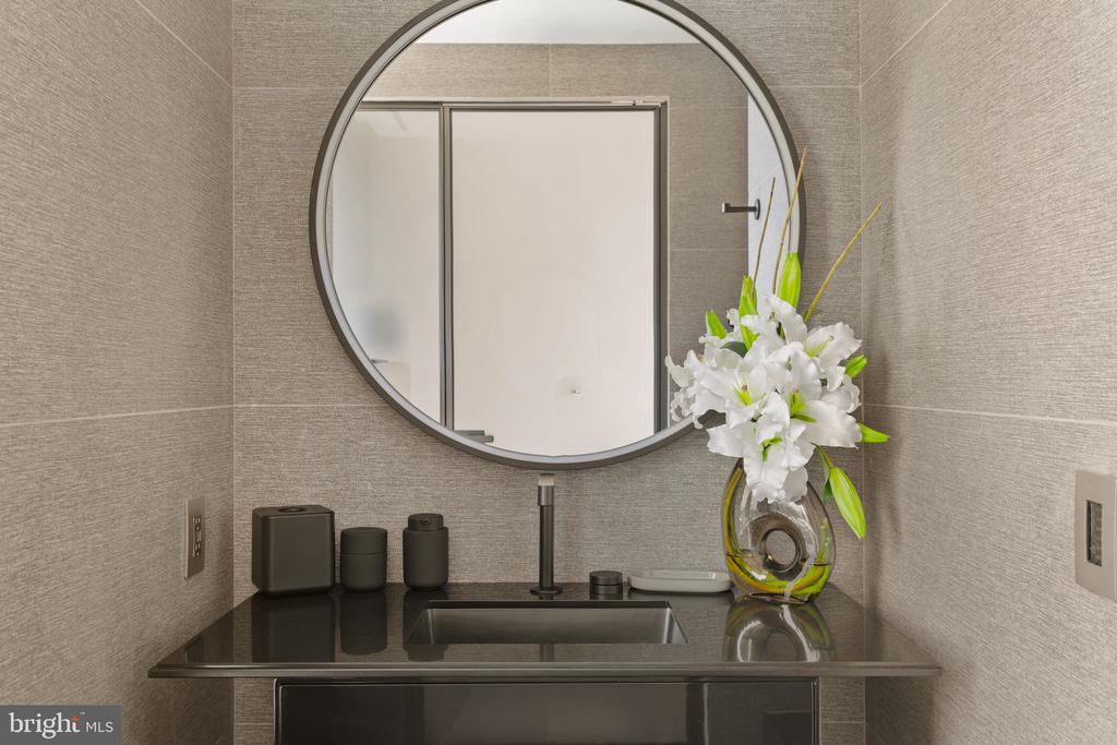 500 WALNUT STREET Unit: 1101/02