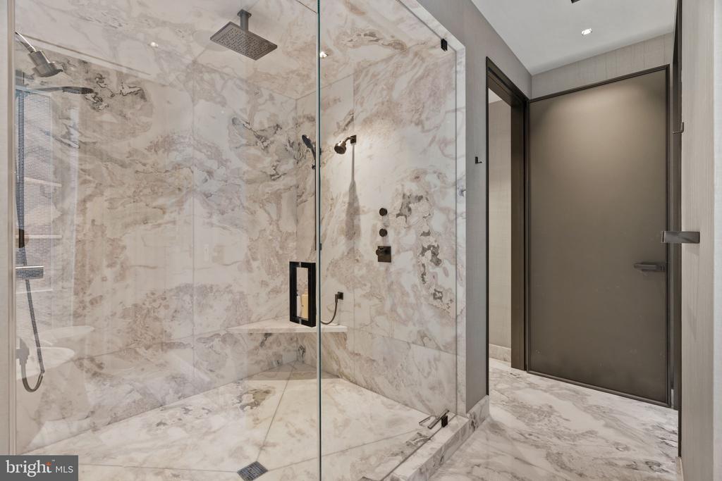 500 WALNUT STREET Unit: 1101/02