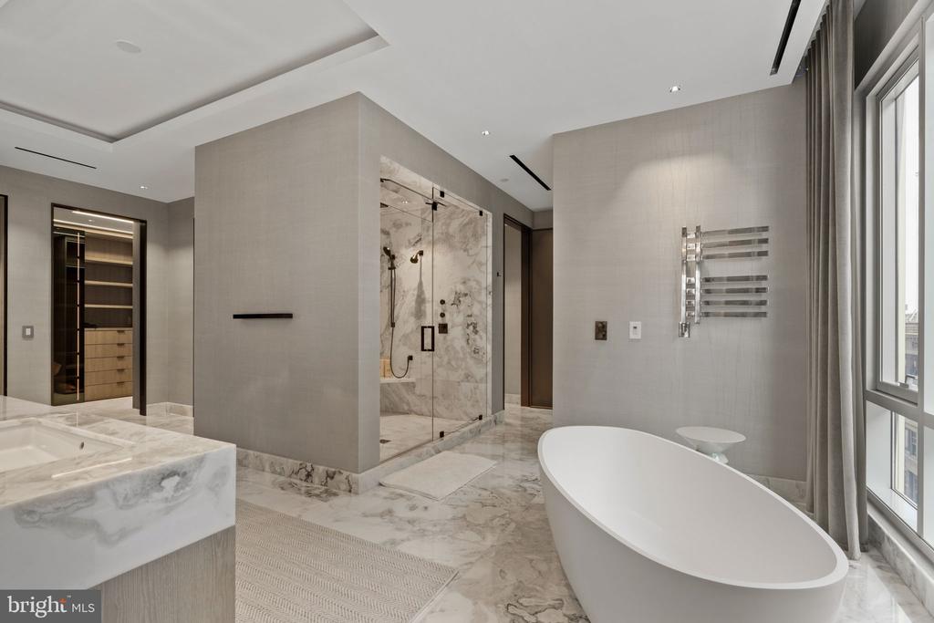 500 WALNUT STREET Unit: 1101/02