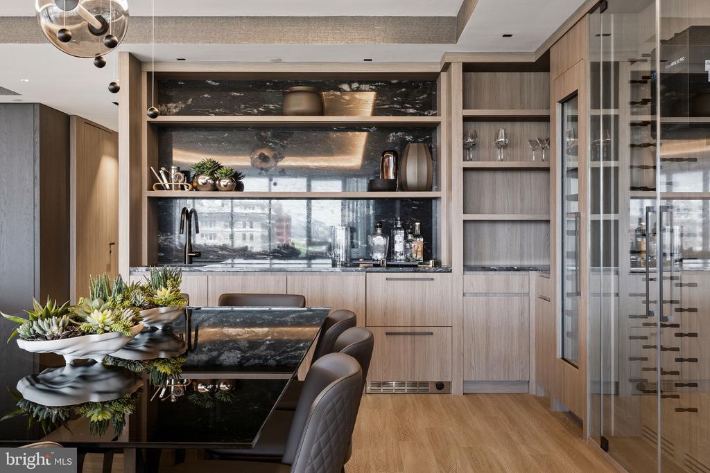 500 WALNUT STREET Unit: 1101/02
