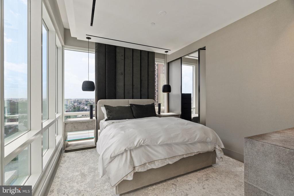 500 WALNUT STREET Unit: 1101/02