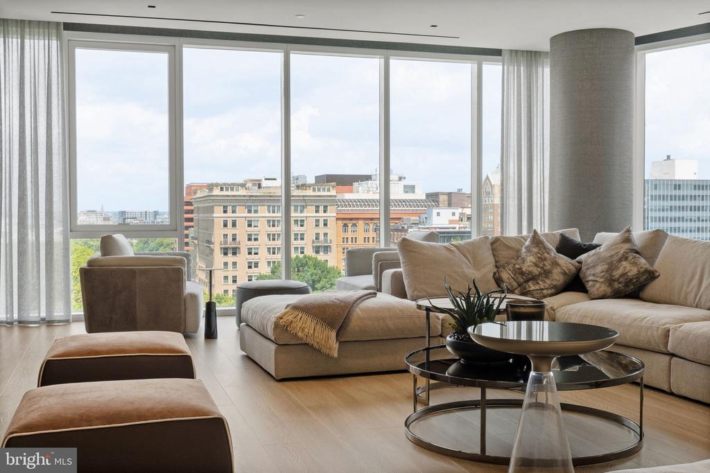 500 WALNUT STREET Unit: 1101/02