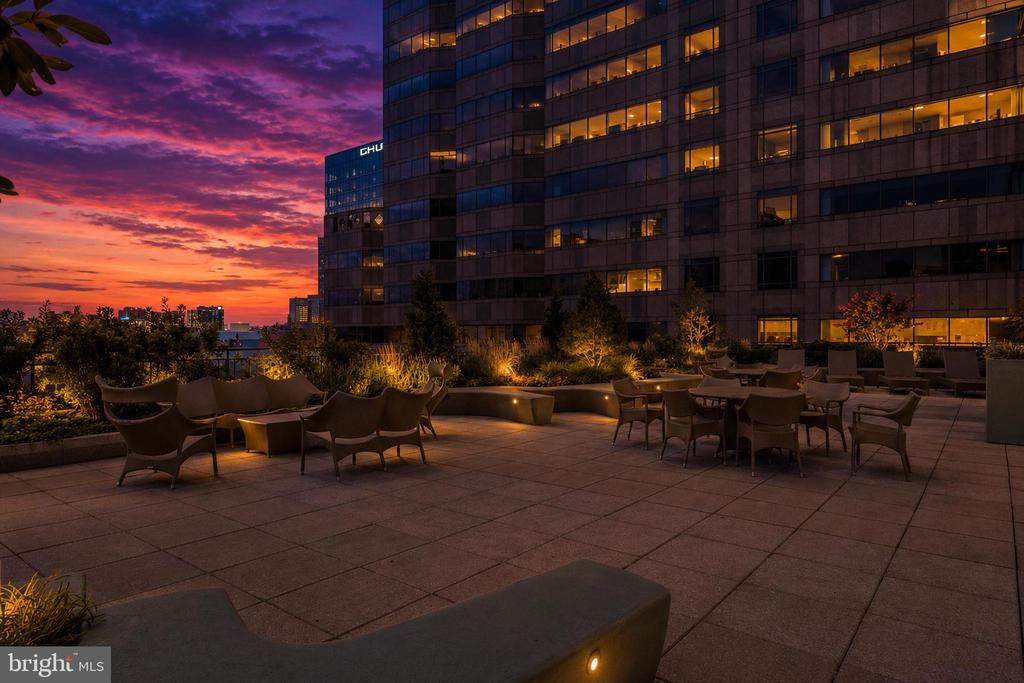2101 MARKET STREET Unit: 3408