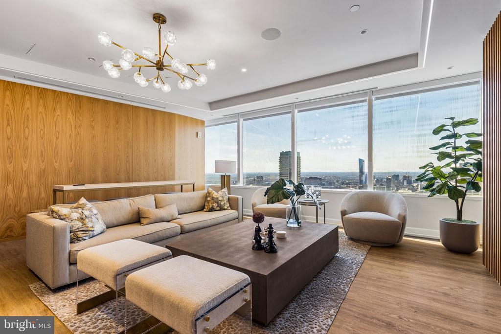 50 S 16TH STREET Unit: 4204