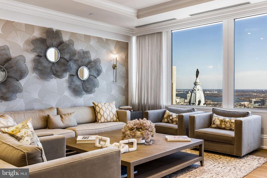50 S 16TH STREET Unit: 4204