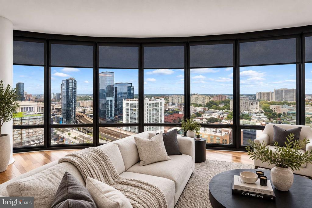 2101 MARKET STREET Unit: 1702