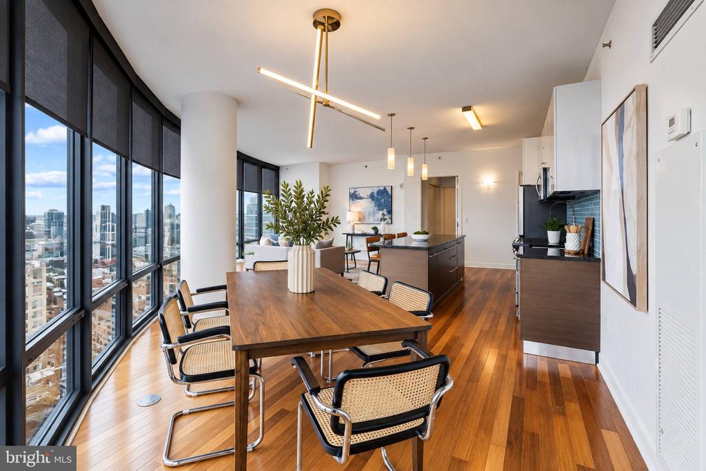 2101 MARKET STREET Unit: 1702