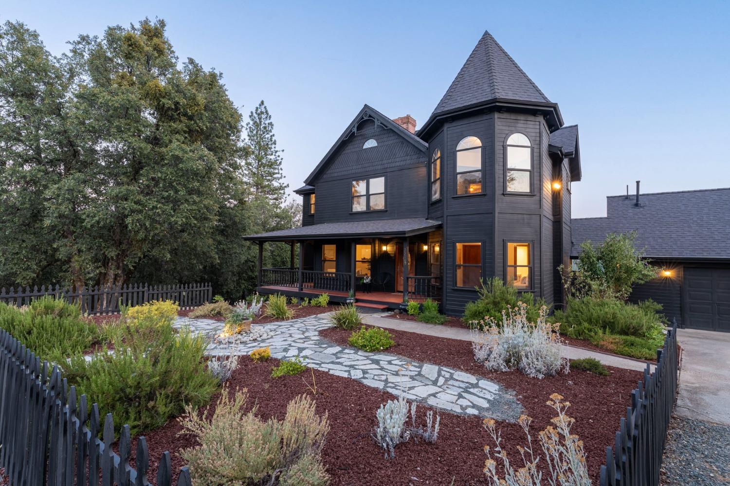 23189 Wild Iris Lane