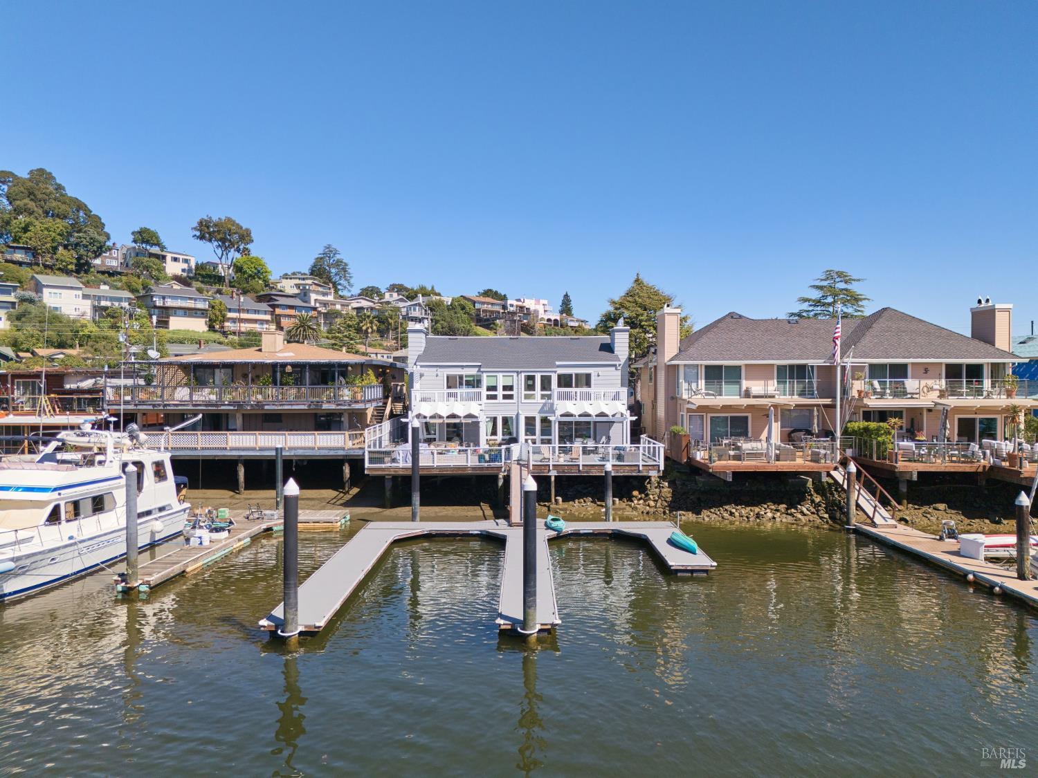 22 Mooring Road