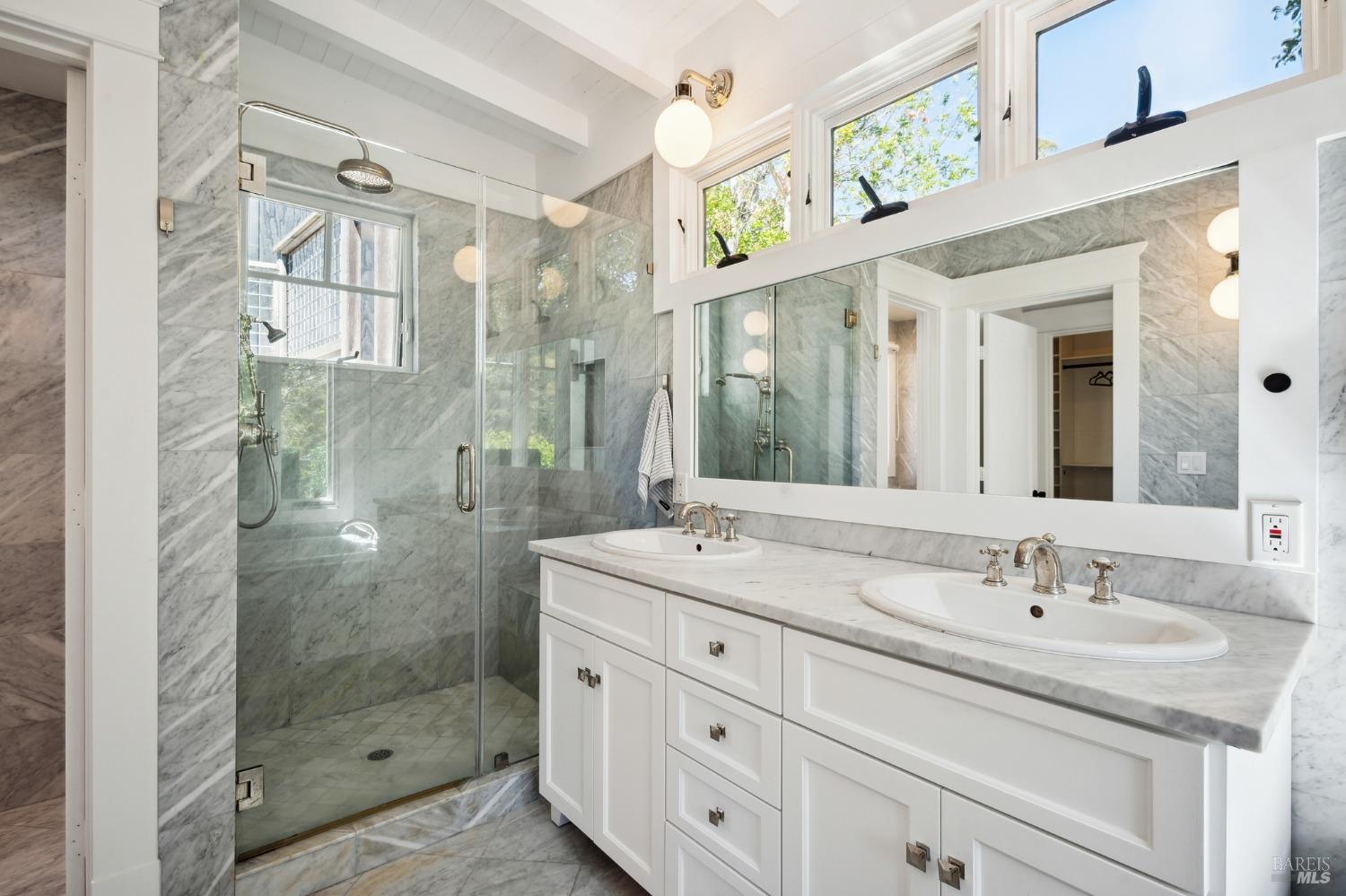 516 Throckmorton Ave