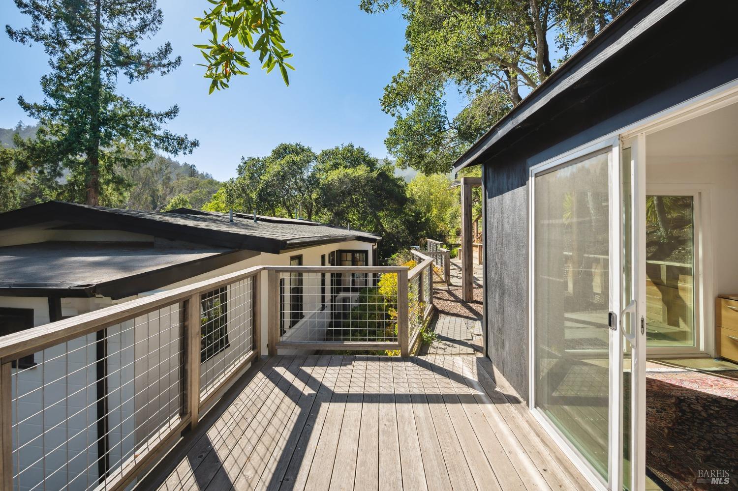 516 Throckmorton Ave