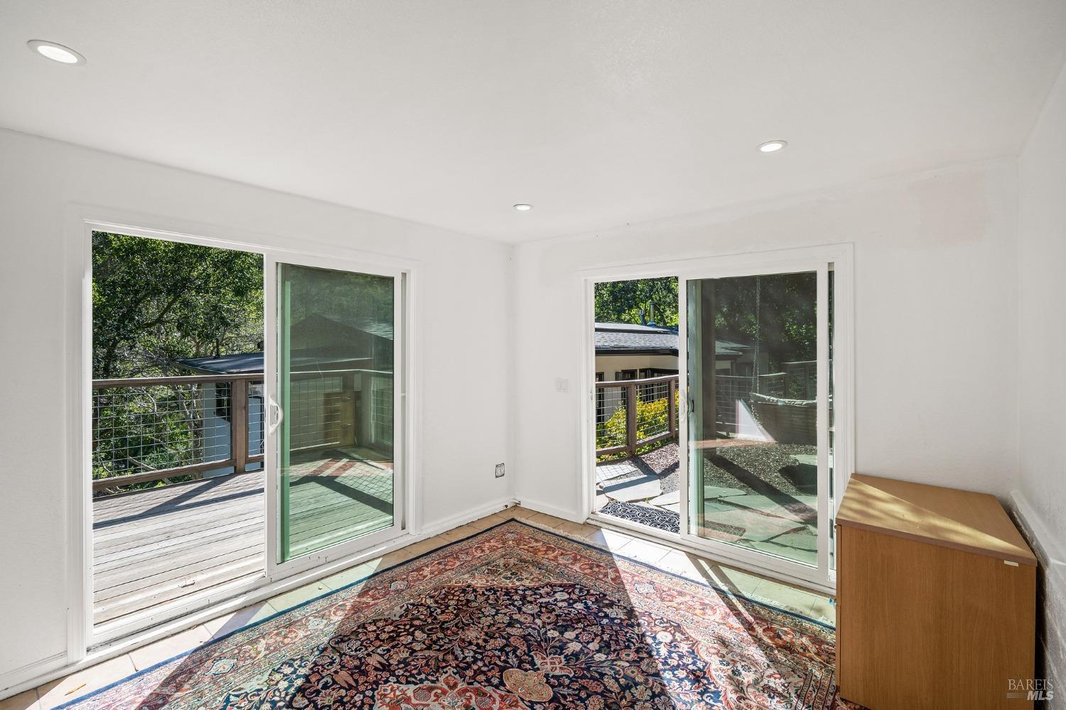 516 Throckmorton Ave