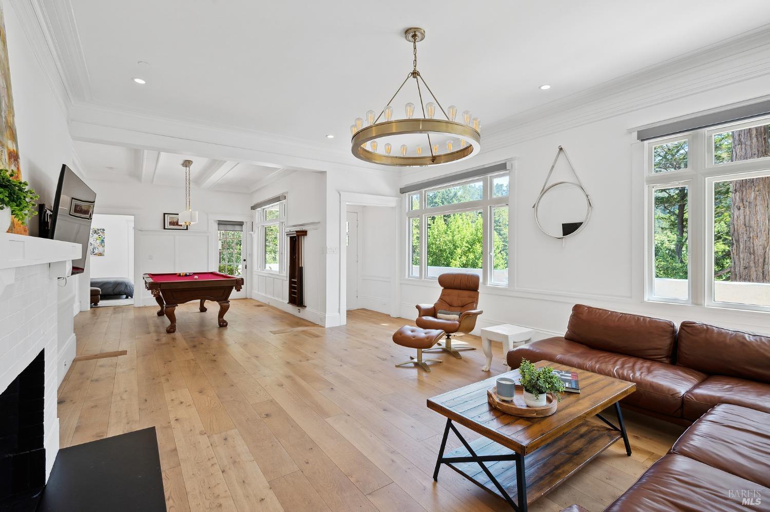 516 Throckmorton Ave