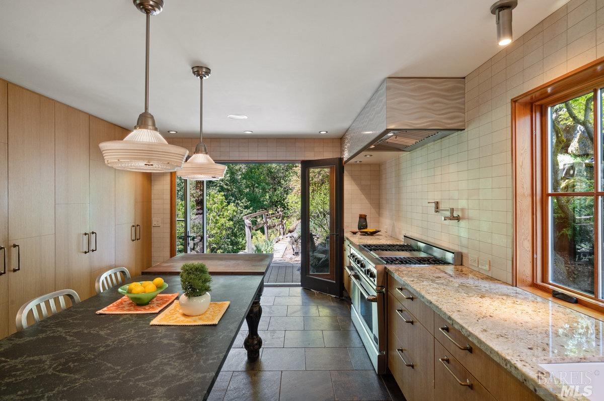177 Mohrhardt Ridge Rd