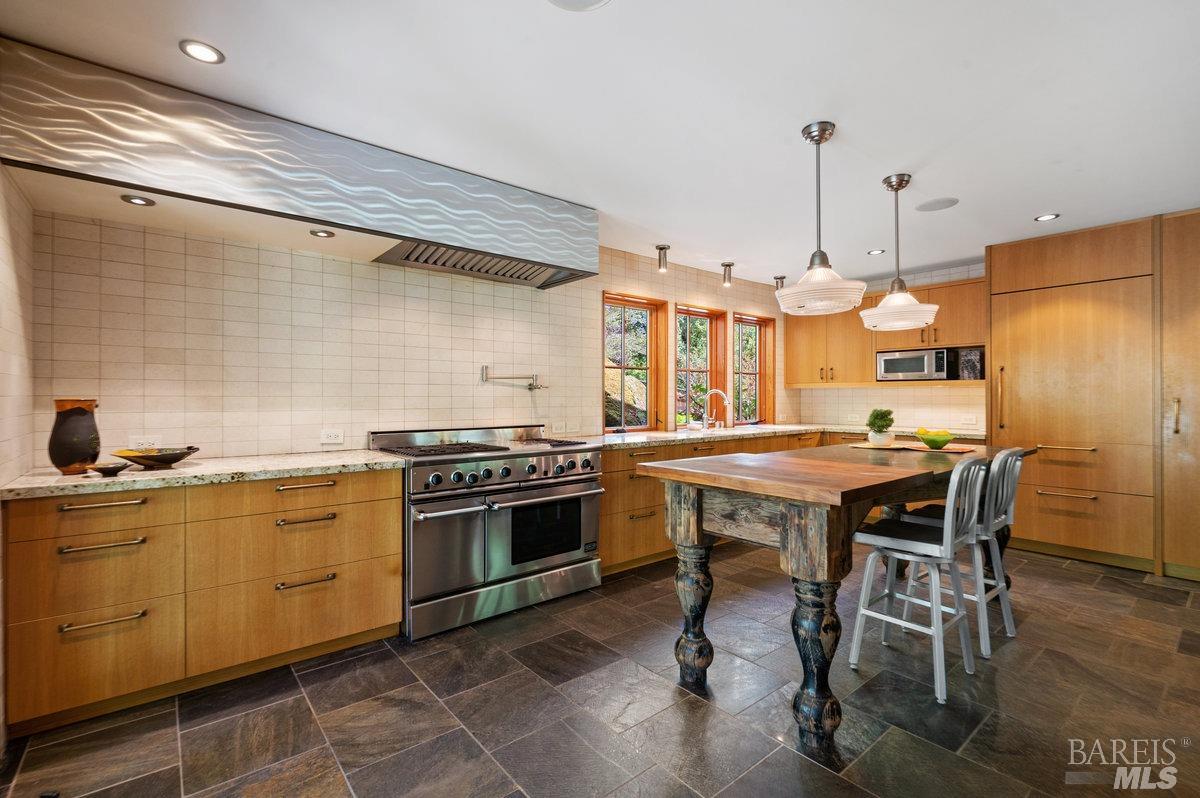 177 Mohrhardt Ridge Rd