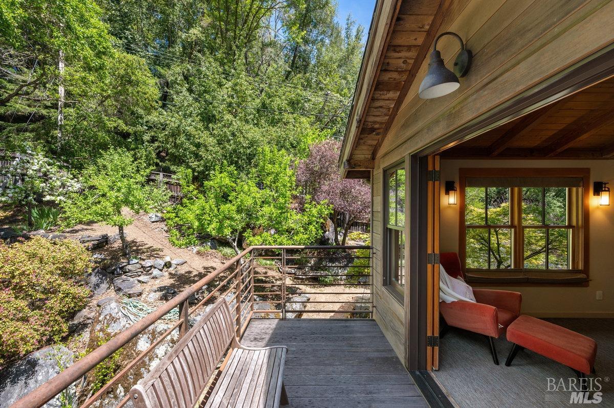 177 Mohrhardt Ridge Rd