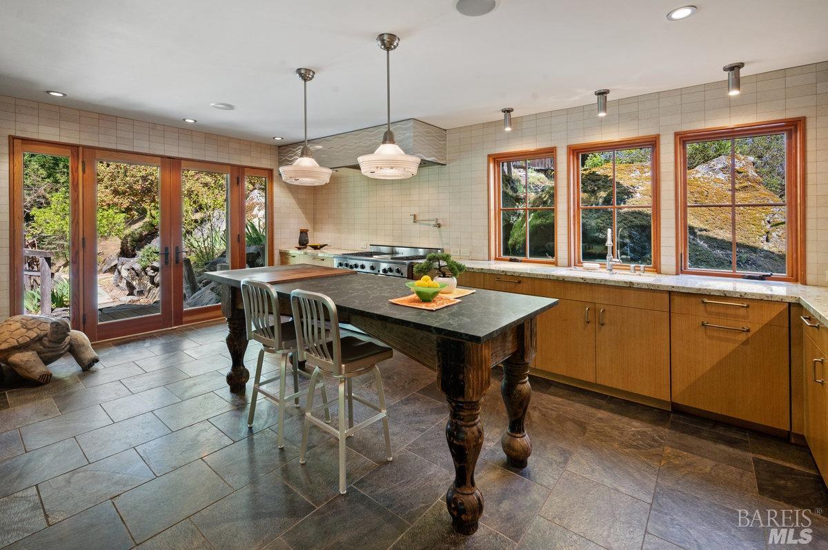 177 Mohrhardt Ridge Rd