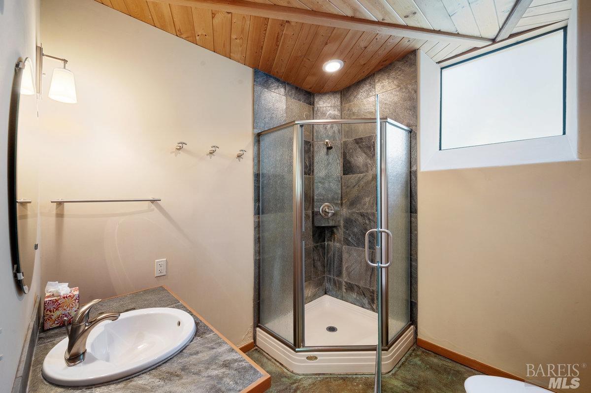 177 Mohrhardt Ridge Rd