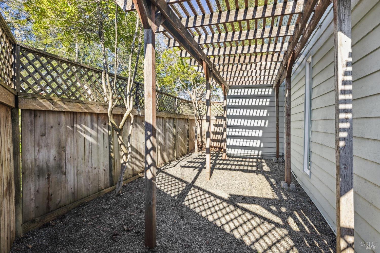 150 Courtyards E #150
