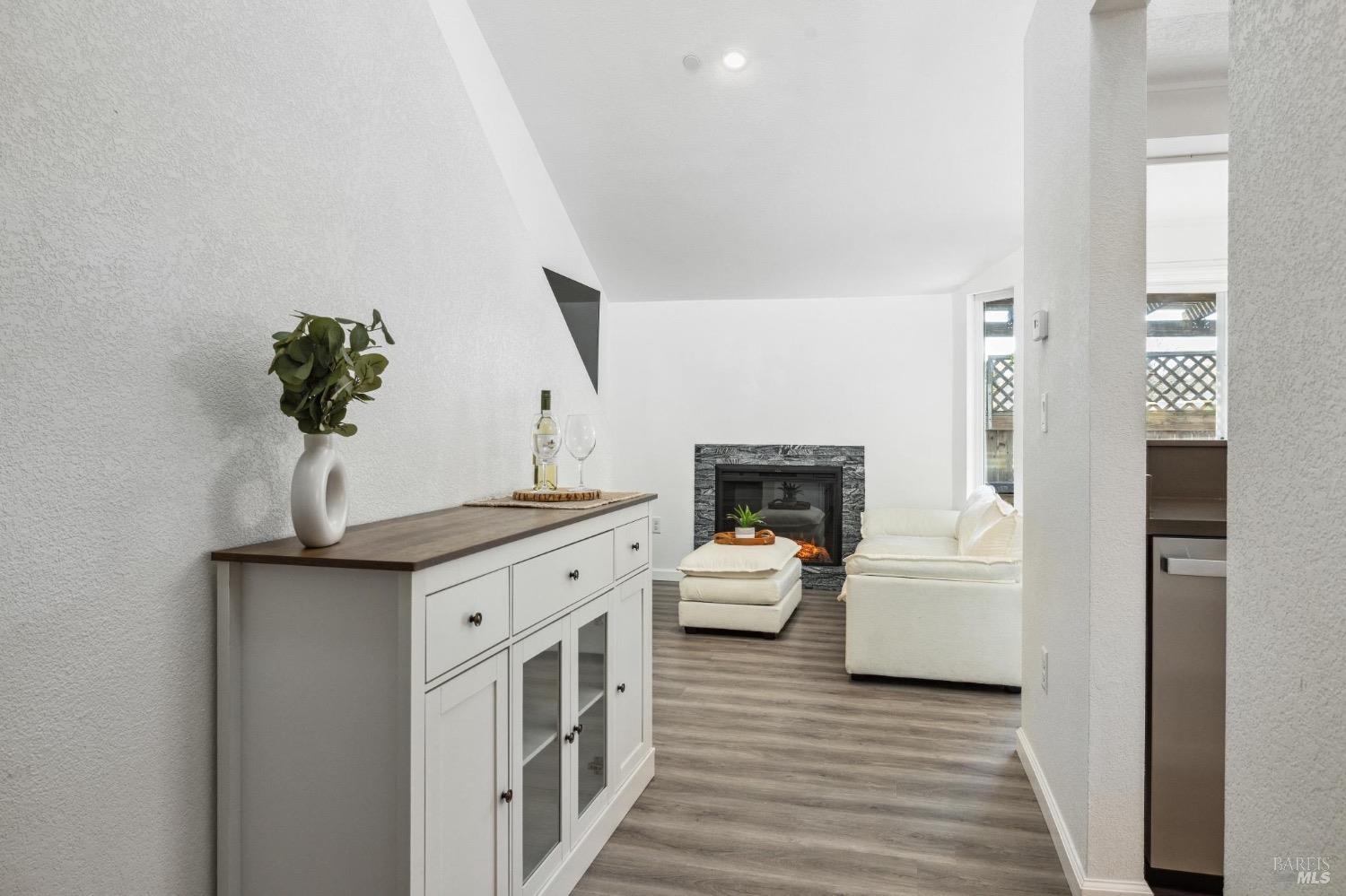 150 Courtyards E #150