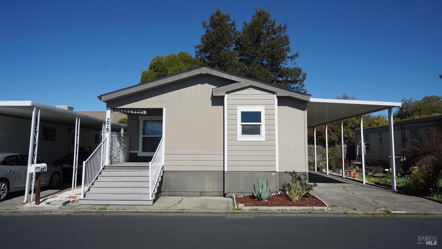 275 Ricardo Ave
