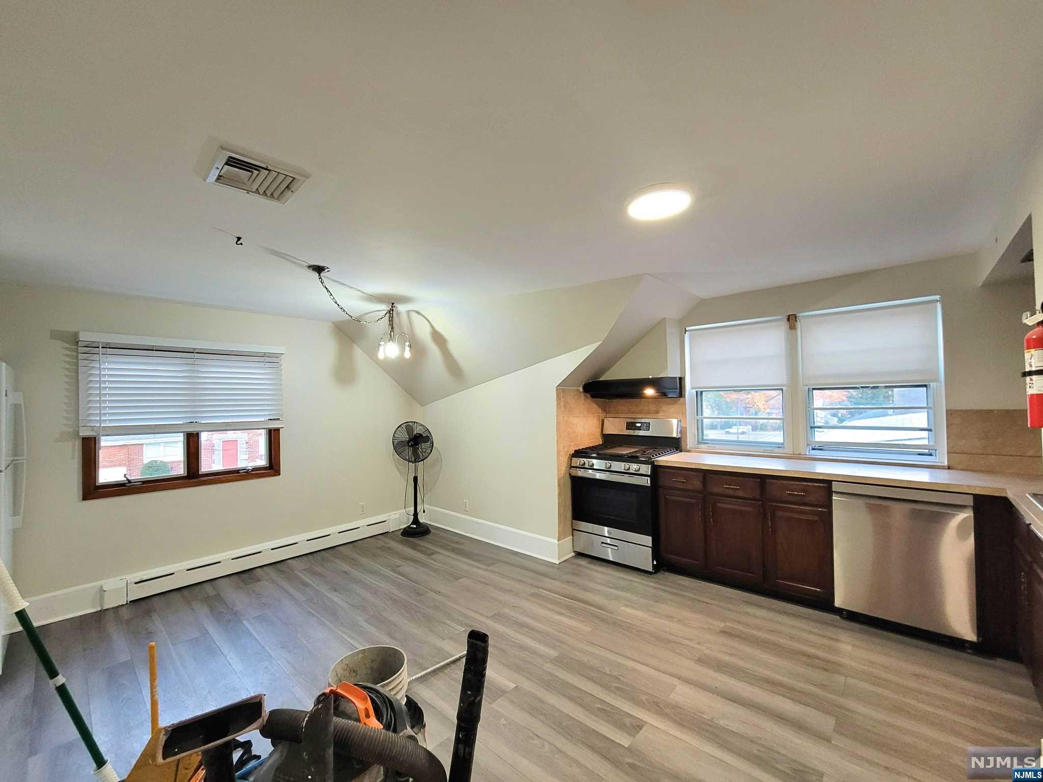 1250 Anderson Avenue 2