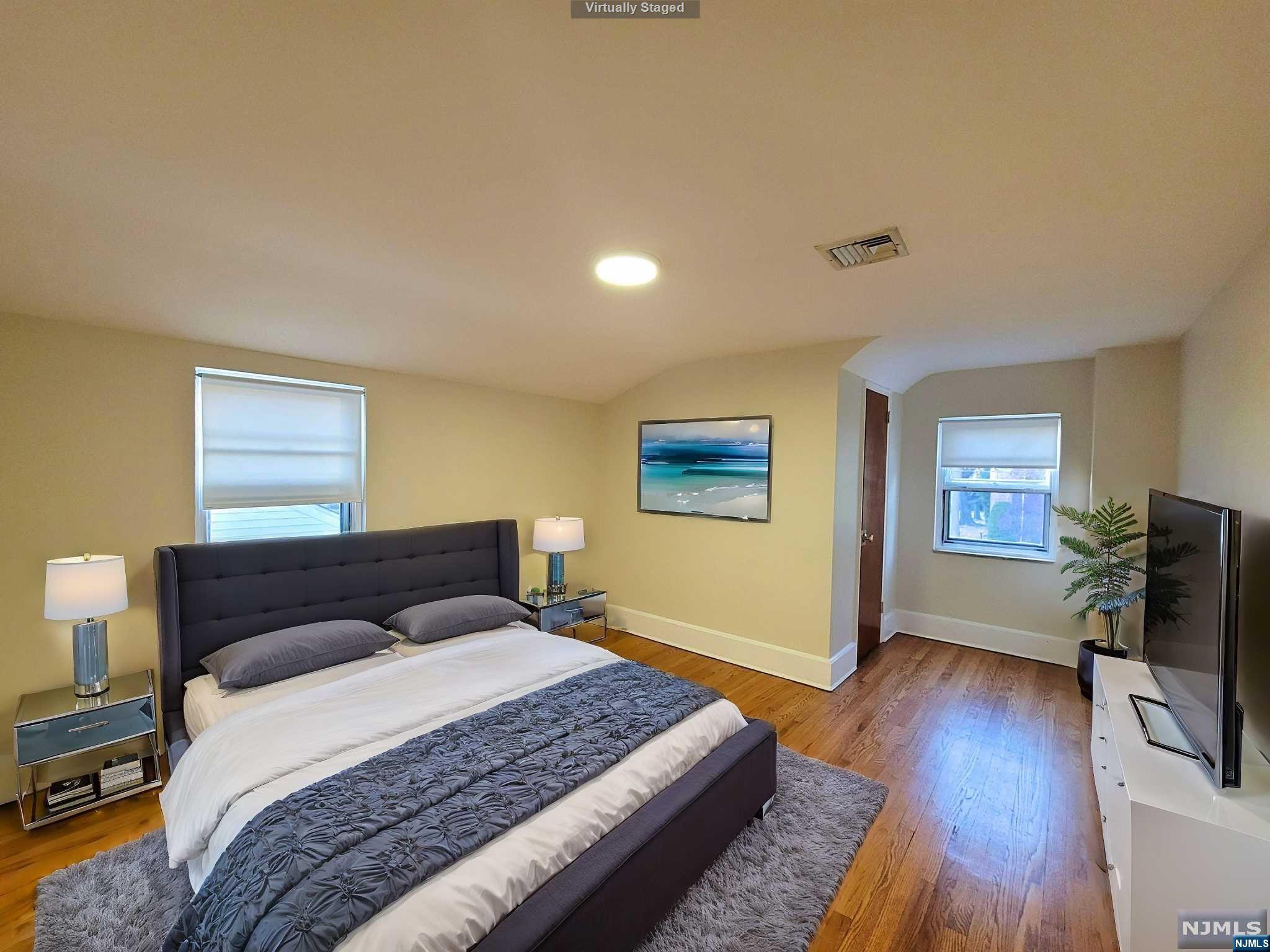 1250 Anderson Avenue 2