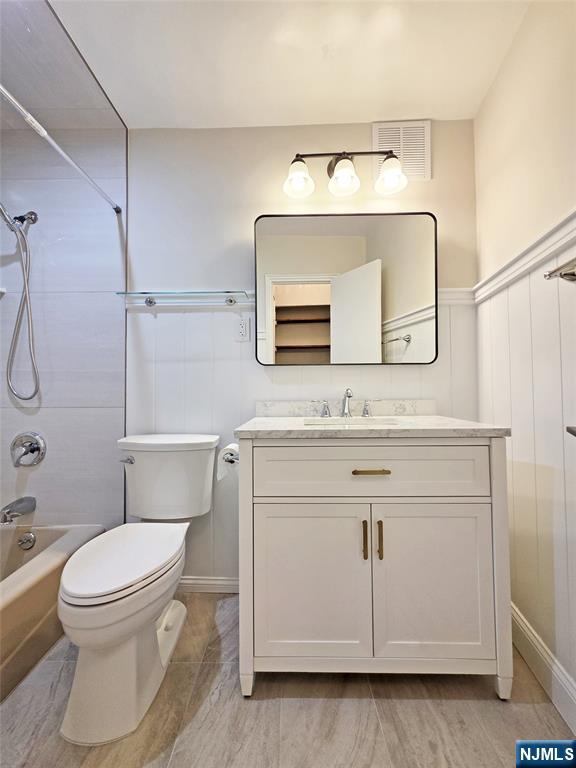 2400 Hudson Terrace 3A
