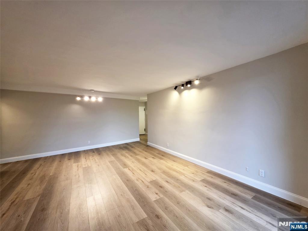 2400 Hudson Terrace 3A