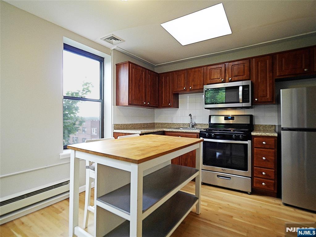109 Grand Avenue 5F