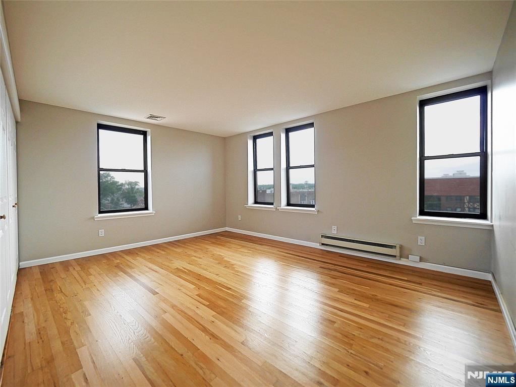 109 Grand Avenue 5F