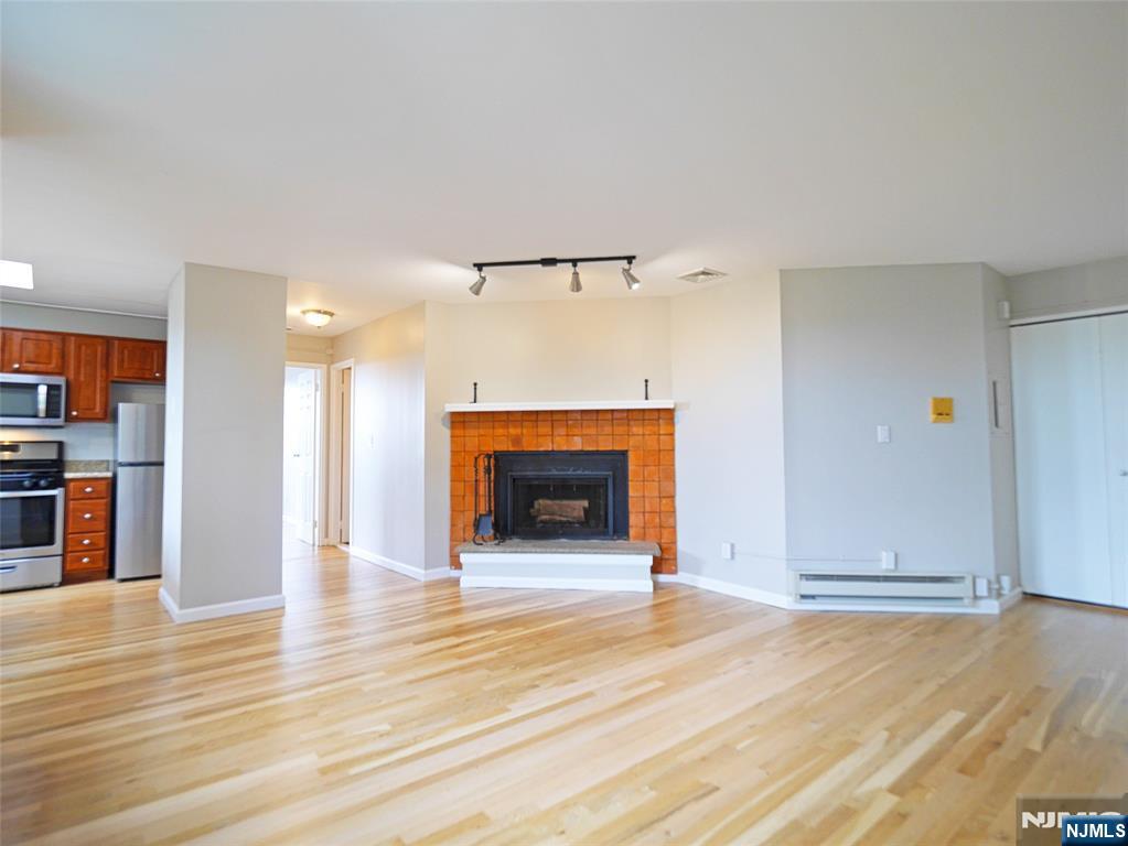109 Grand Avenue 5F