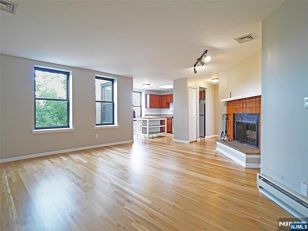 109 Grand Avenue 5F
