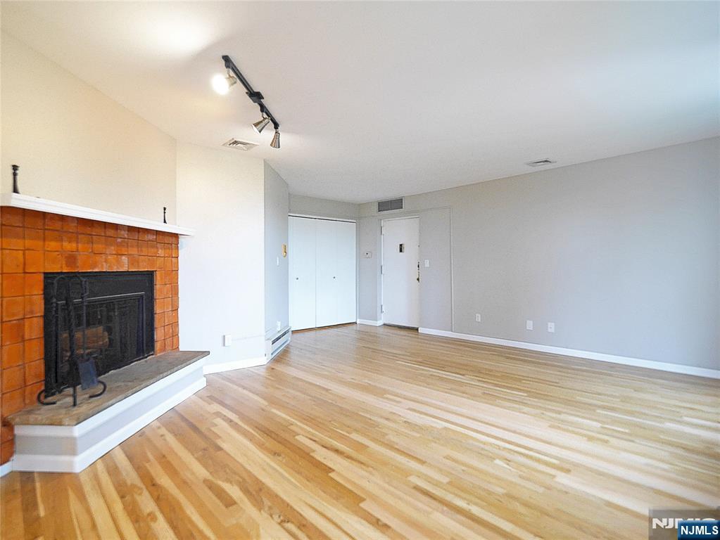 109 Grand Avenue 5F