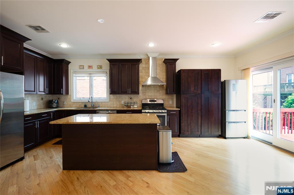 25 Edsall Avenue A