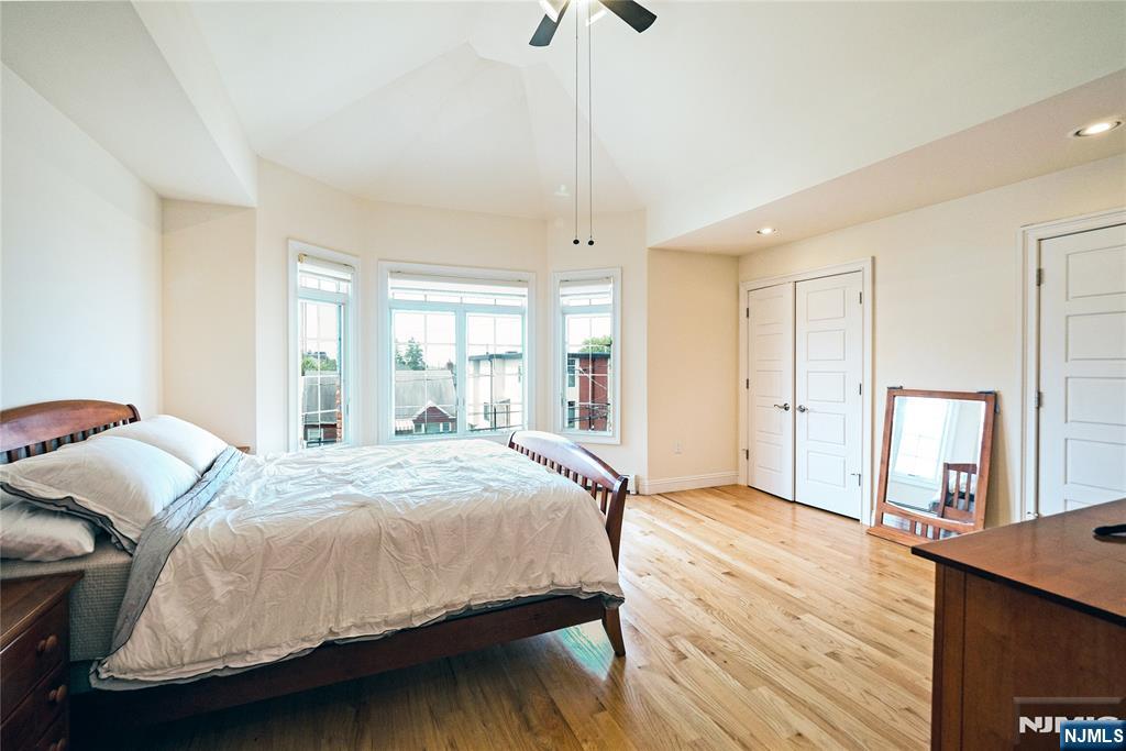 25 Edsall Avenue A