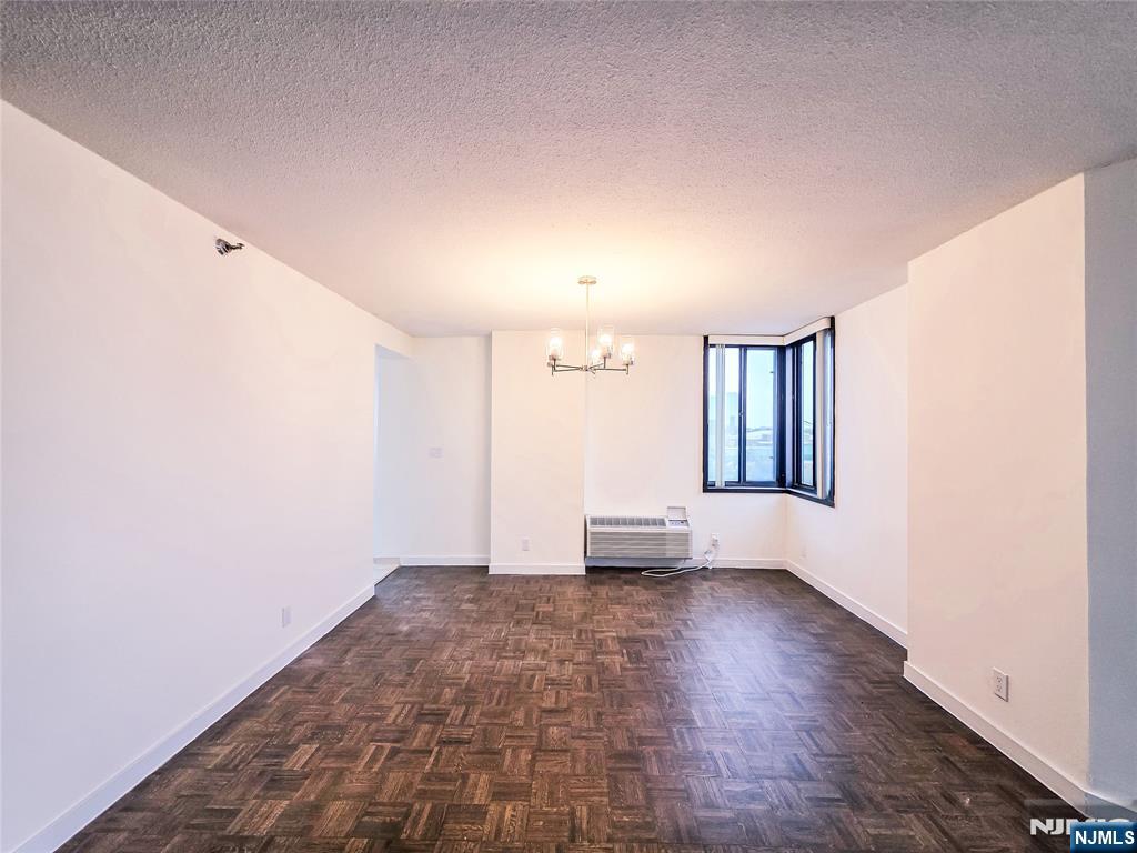 1265 15th Street 8G