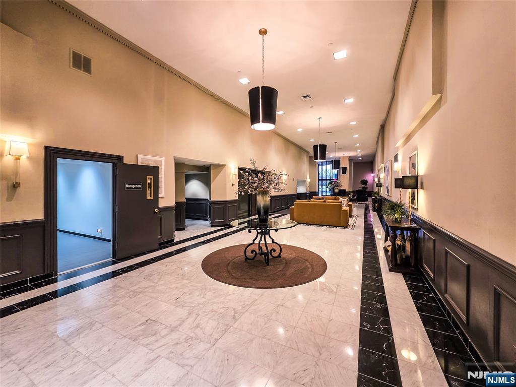 1265 15th Street 8G